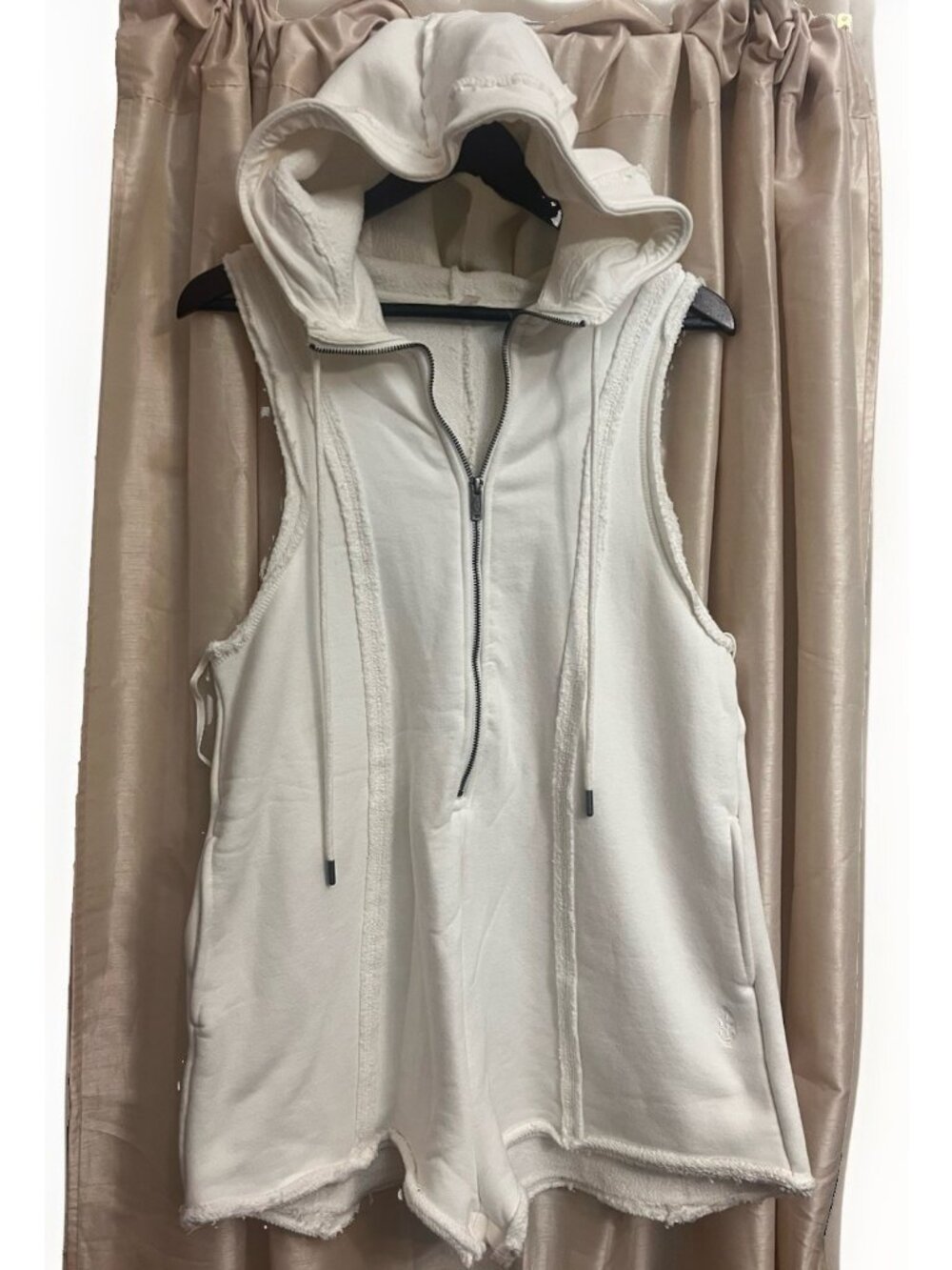 FP Movement Free People Athleisure White Fleece Hooded Jumpsuit Romper Medium. N